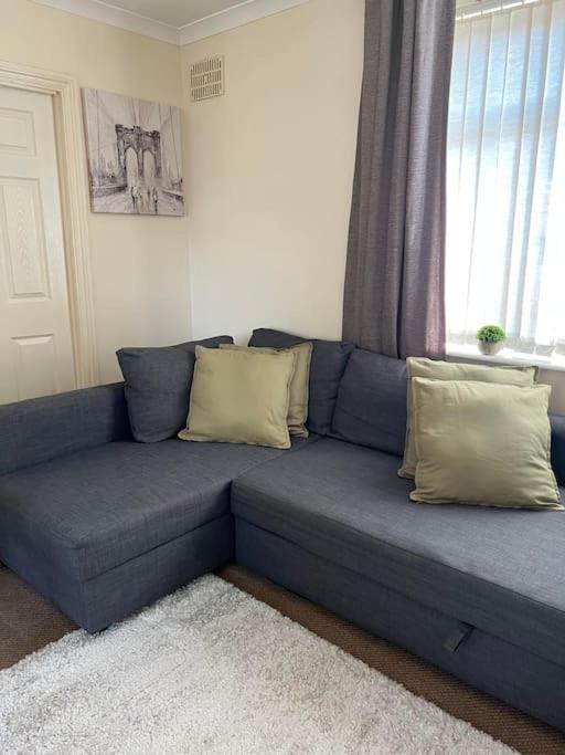 1 Bedroom Flat Sleeps 4 In Oxfordshire Apartment Abingdon-on-Thames