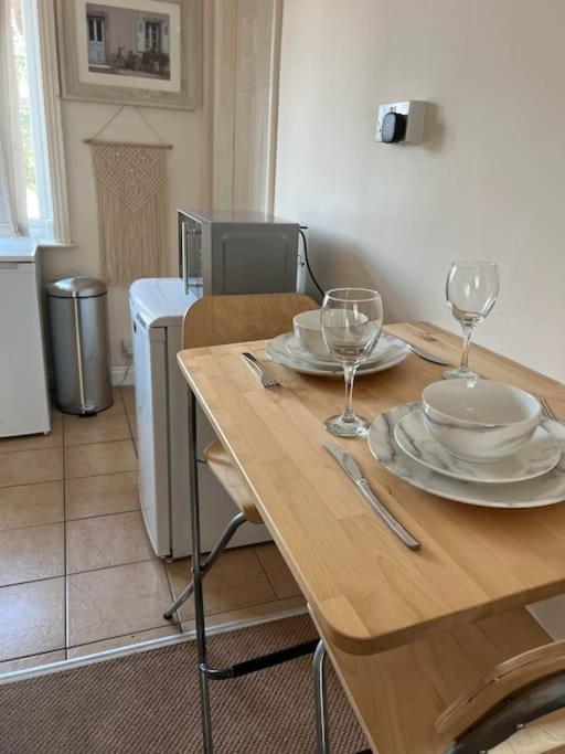 Apartment 1 Bedroom Flat Sleeps 4 In Oxfordshire *